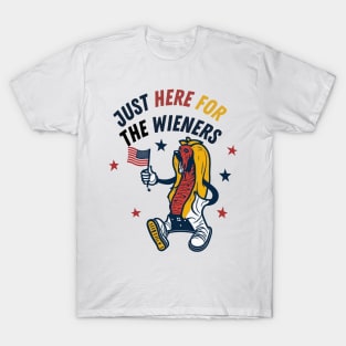 I'm Just Here For The Wieners Funny Fourth of July T-Shirt